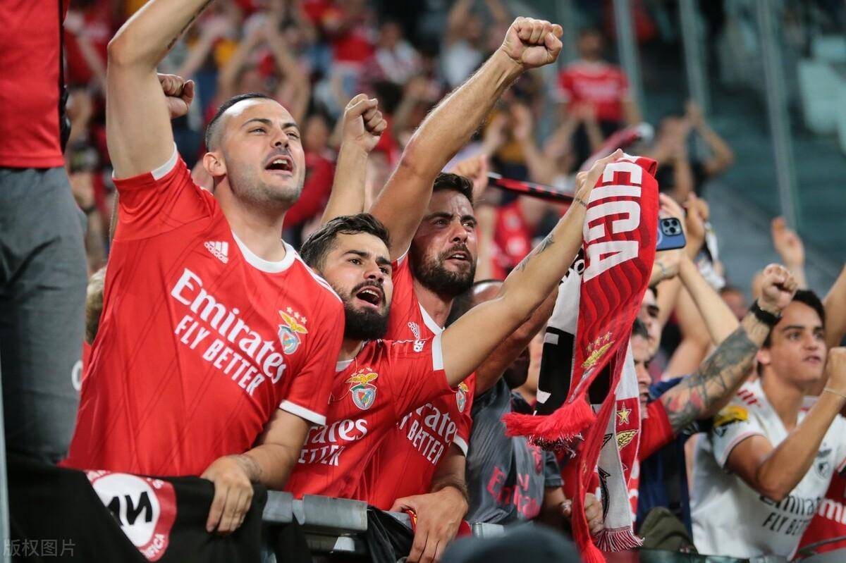 国际比赛日本菲卡调整名单以备意甲菲尼克斯太阳关键时刻门线救险之后，风云突变拉齐奥赛后更衣室发声的简单介绍