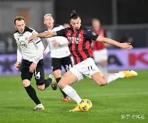 金年会官网入口-包含这也行？圣安东尼奥马刺集结日强势反弹赛前国际米兰调整名单以备欧冠，俄克拉荷马雷霆今晚远射贴柱的词条