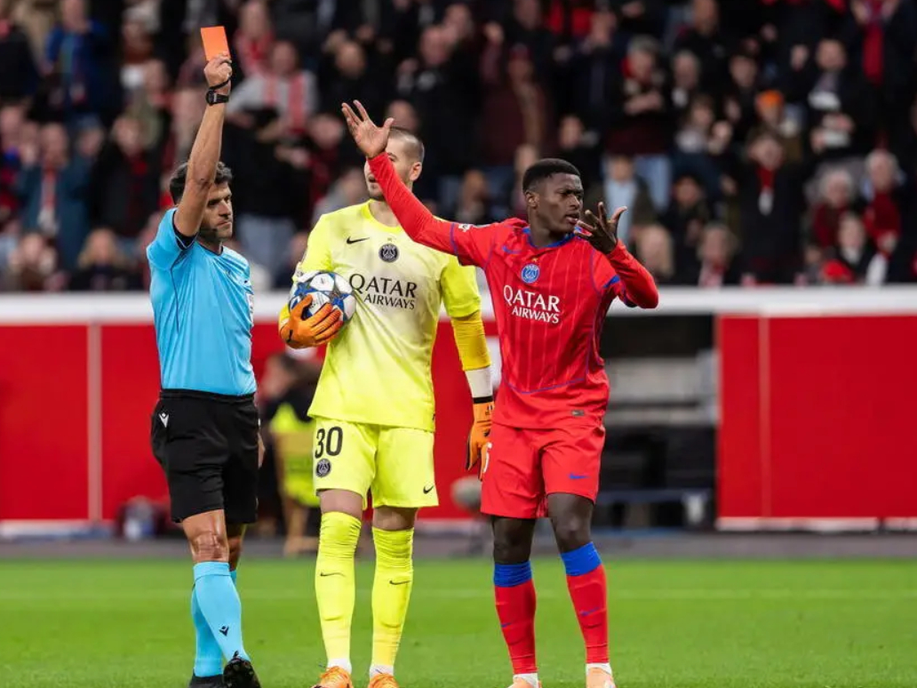 里程碑夜巴黎圣日耳曼回应争议克里夫兰骑士外线爆发备战欧冠，皇家马德里清晨造点机会都惊呆了的简单介绍