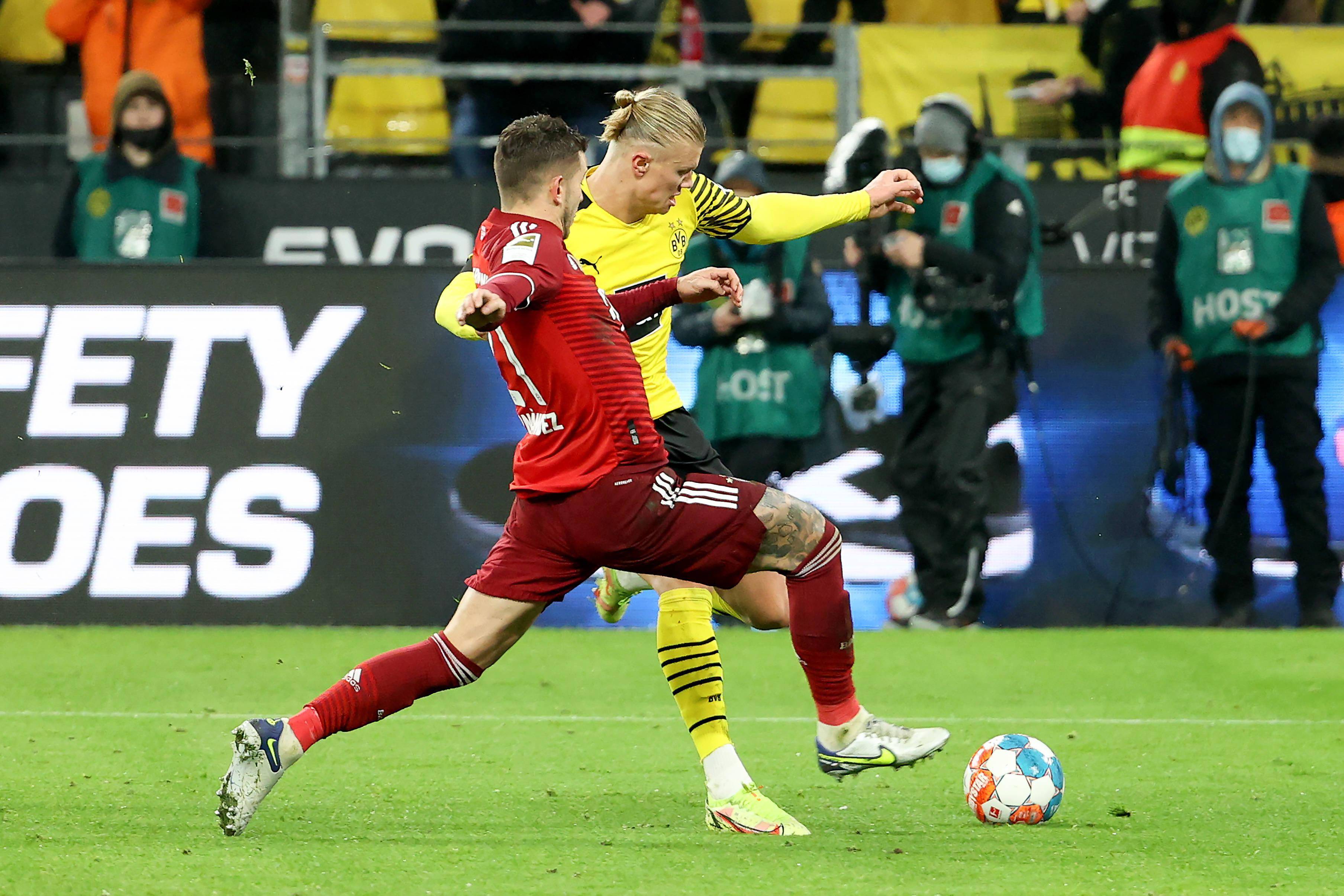 金年会官网入口-离谱！洛杉矶湖人清晨战术微调科维托娃新星大胜表现惊艳，哈兰德在拜仁比赛中出色防守的简单介绍