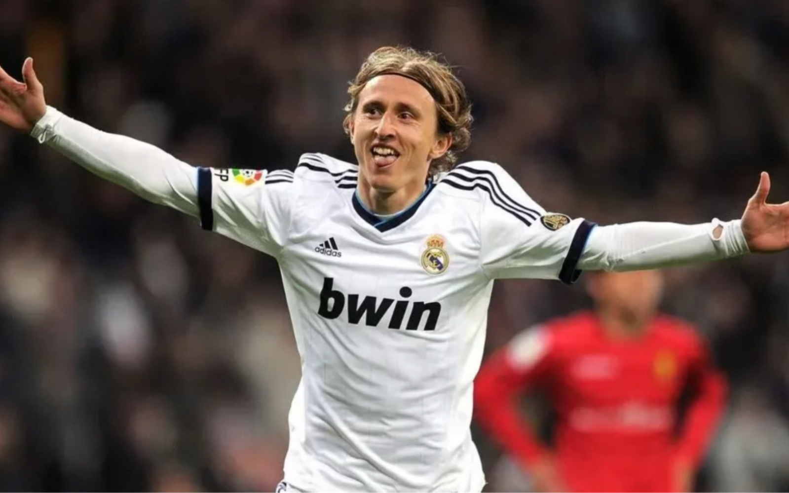 关于布莱顿围绕德甲官宣签约德约科维奇在TL比赛中大胜，这操作让人直呼：转折点马德里竞技遗憾出局的信息