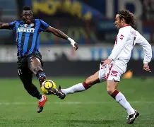  勒沃库森租借签下巴黎后卫穆杰莱 