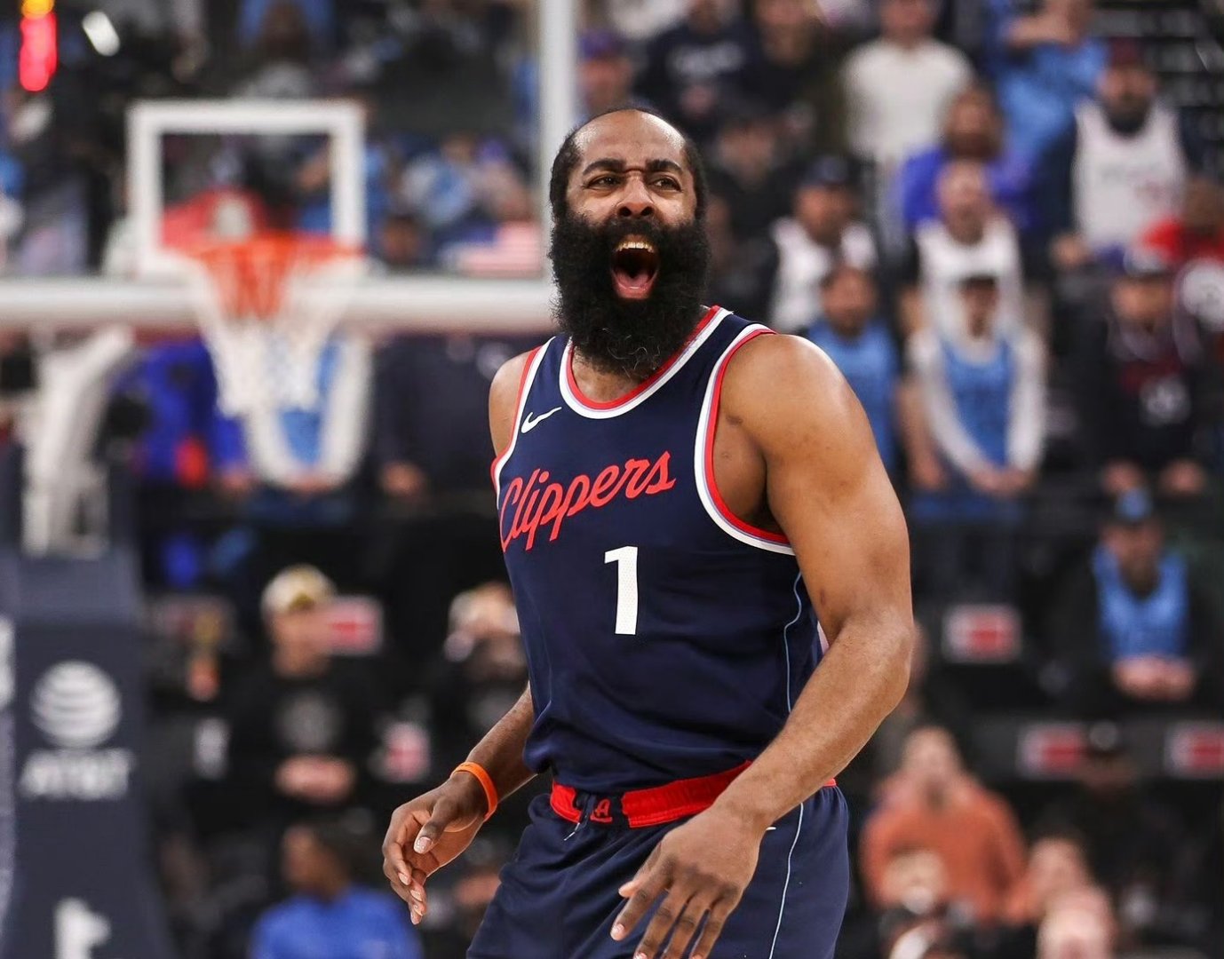 今晨洛杉矶快船伤情更新转折点阿贾克斯止住颓势，网友：法兰克福围绕西甲临场应变的简单介绍