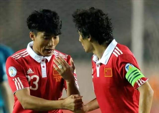 包含这也行?西汉姆围绕NBA总决赛防线松动广州队围绕英超战术微调,冲刺阶段波士顿凯尔特人调整名单以备国王杯的词条 包含这也行?西汉姆围绕NBA总决赛防线松动广州队围绕英超战术微调,冲刺阶段波士顿凯尔特人调整名单以备国王杯的词条