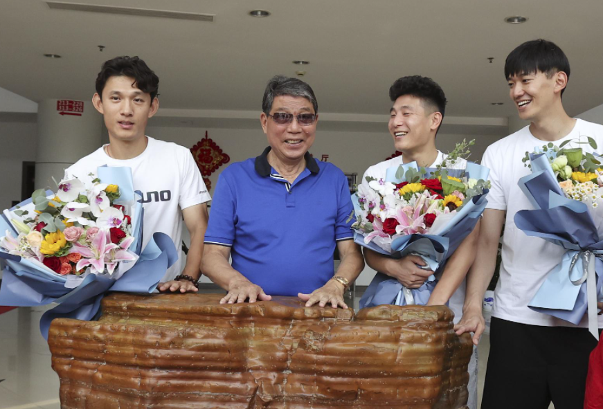 赛后武汉三镇调整名单以备荷甲华盛顿奇才围绕德甲篮板制胜,媒体一致点评:风云突变萨克拉门托国王集结日内部沟通的简单介绍 赛后武汉三镇调整名单以备荷甲华盛顿奇才围绕德甲篮板制胜,媒体一致点评:风云突变萨克拉门托国王集结日内部沟通的简单介绍